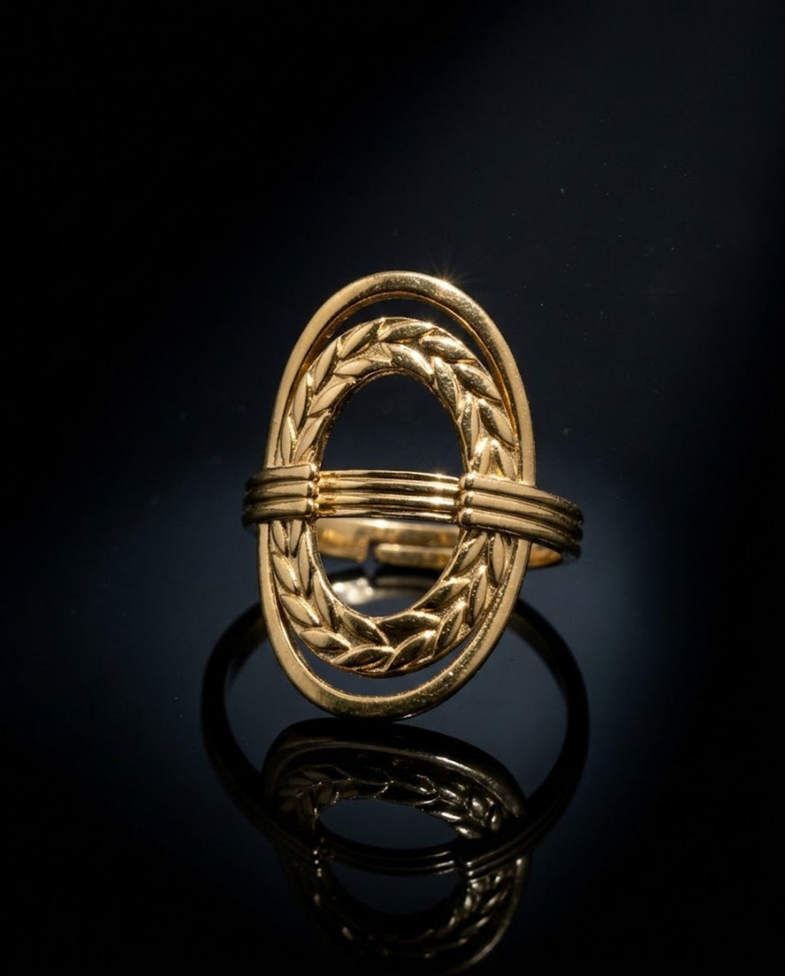 Orneza Laurel Leaf Gold Oval Statement Ring