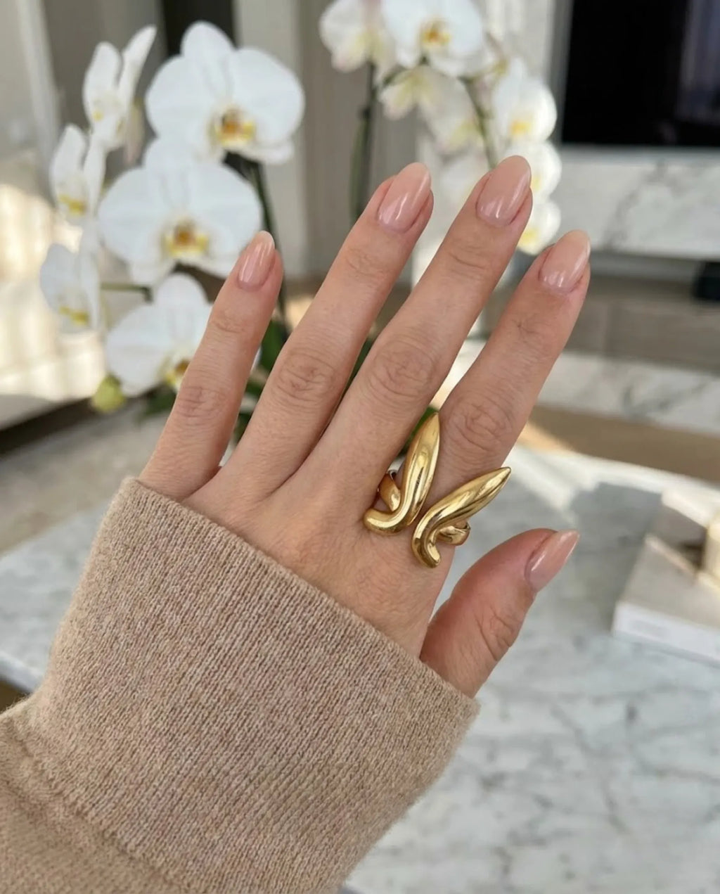 Orneza Aura Gold Abstract Wing Statement Ring