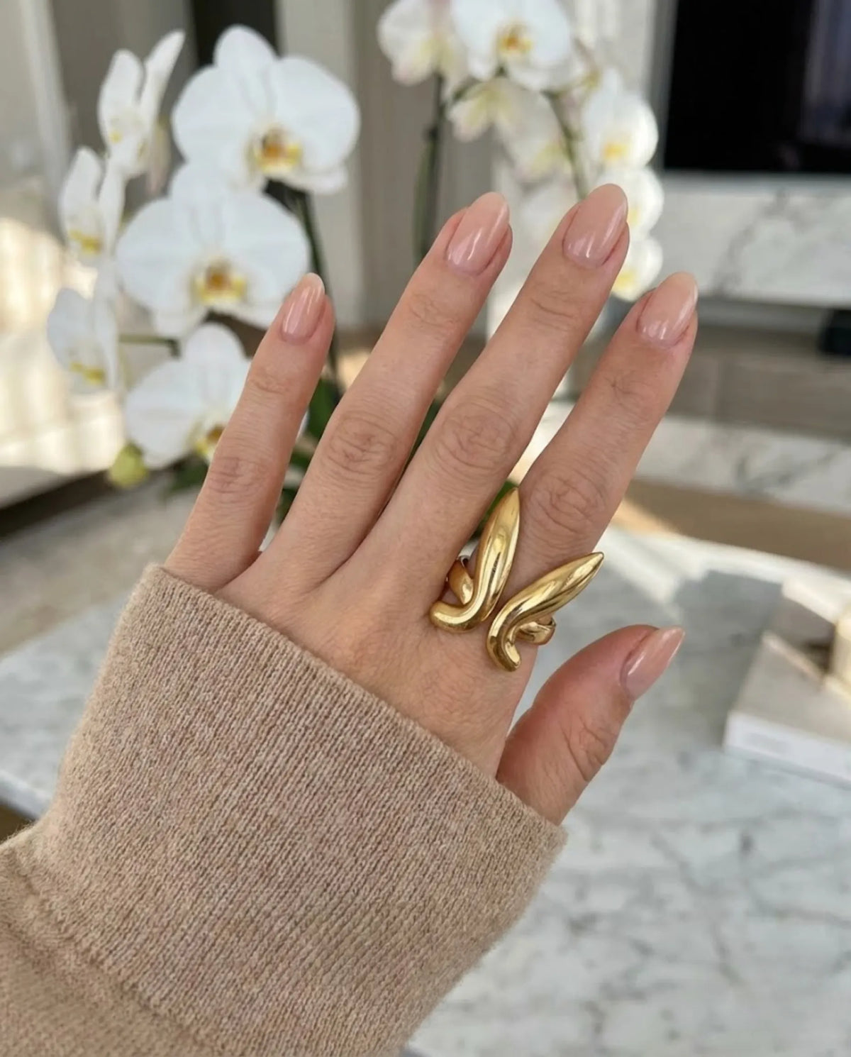 Orneza Aura Gold Abstract Wing Statement Ring