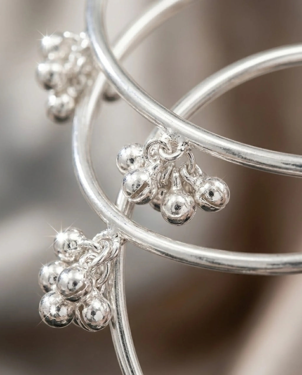 Viral Kashmiri Ghungroo Bangles White Silver Bangle Set (4 Pcs)