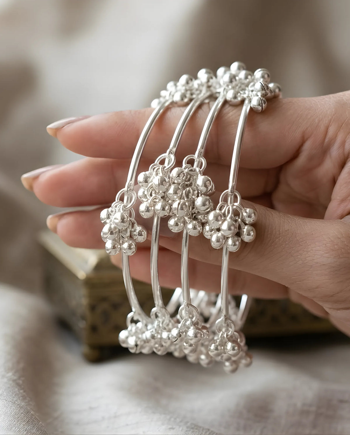 Viral Kashmiri Ghungroo Bangles White Silver Bangle Set (4 Pcs)