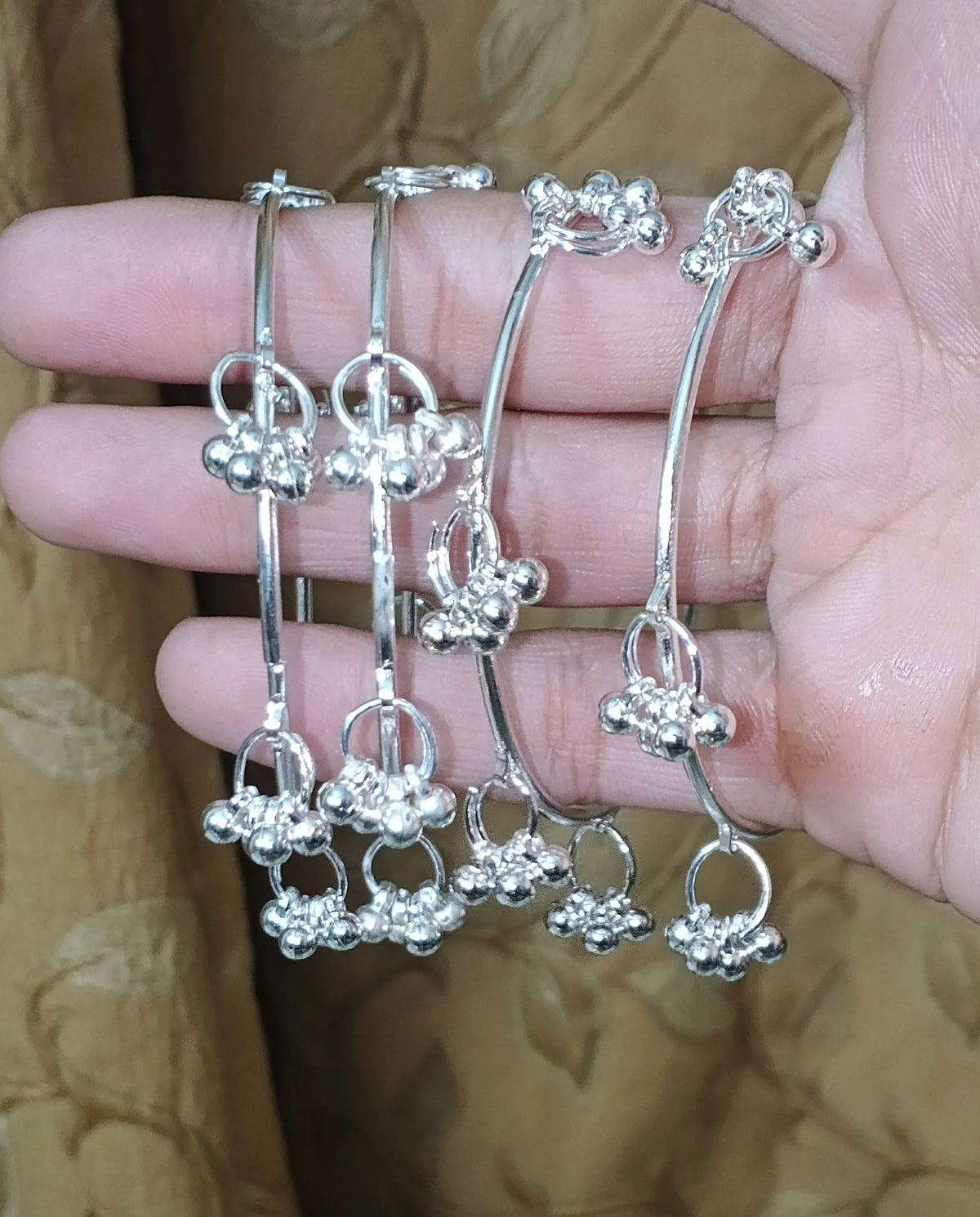 Viral Kashmiri Ghungroo Bangles White Silver Bangle Set (4 Pcs)