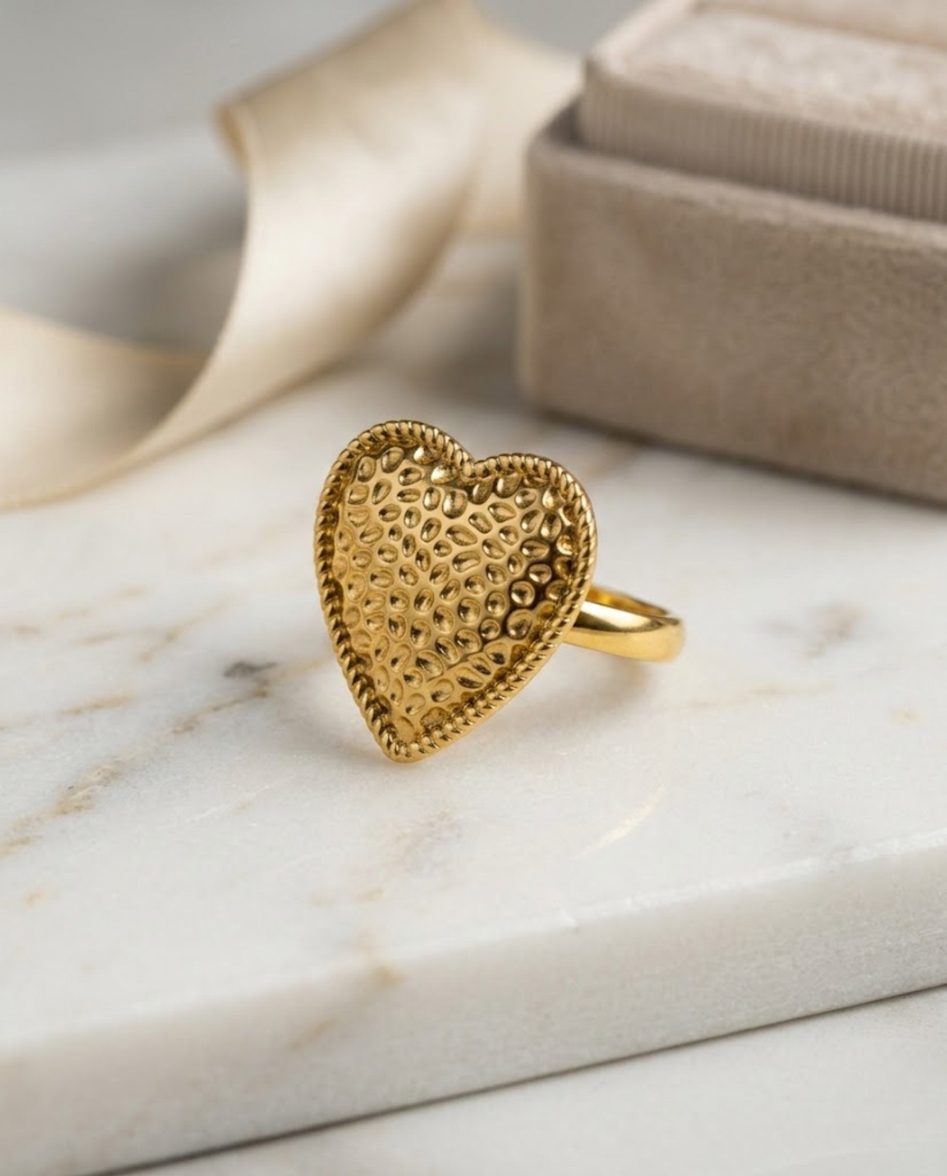 Orneza Amora Textured Gold Heart Statement Ring