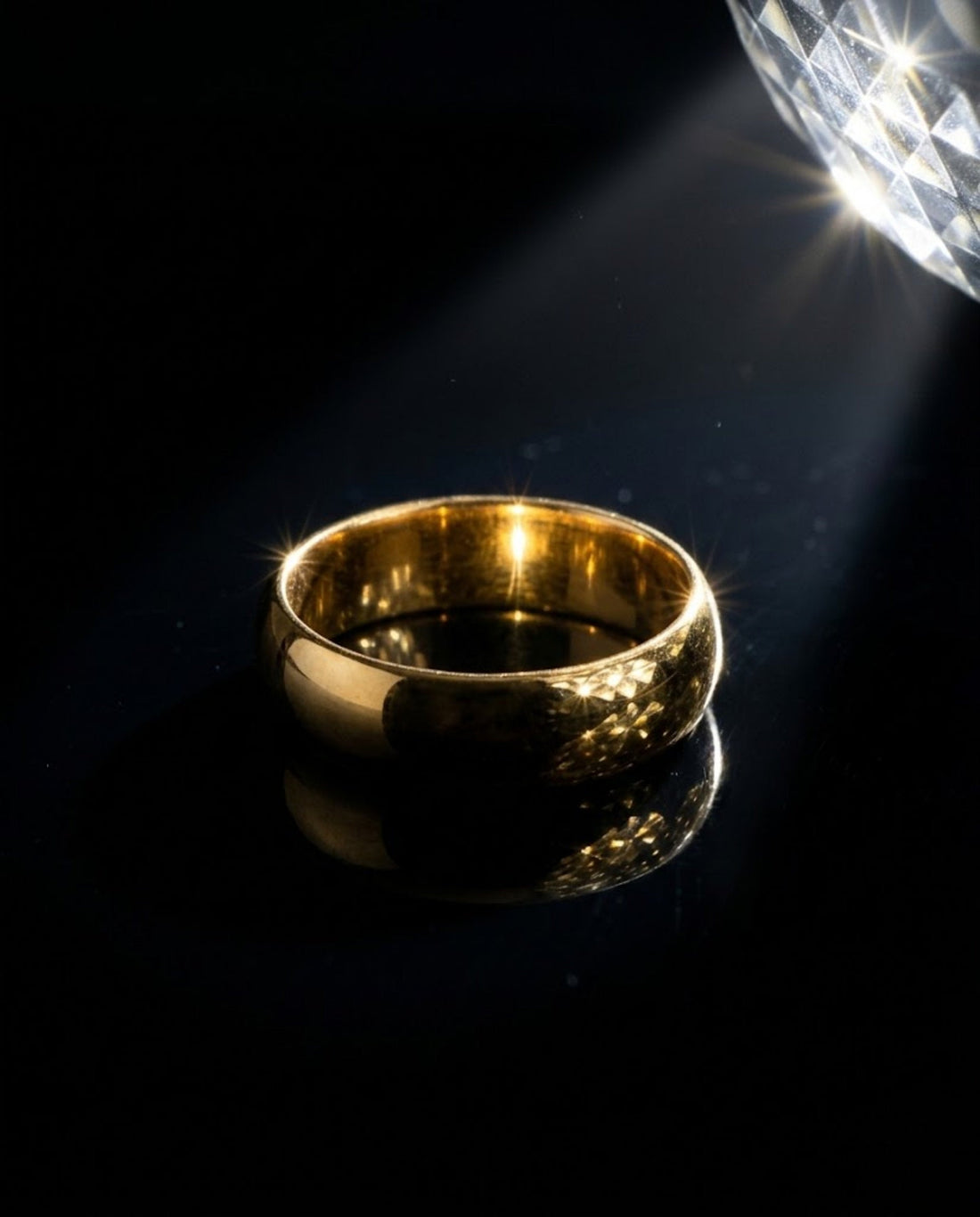 Orneza Eternal Aura Gold Minimalist Band Ring