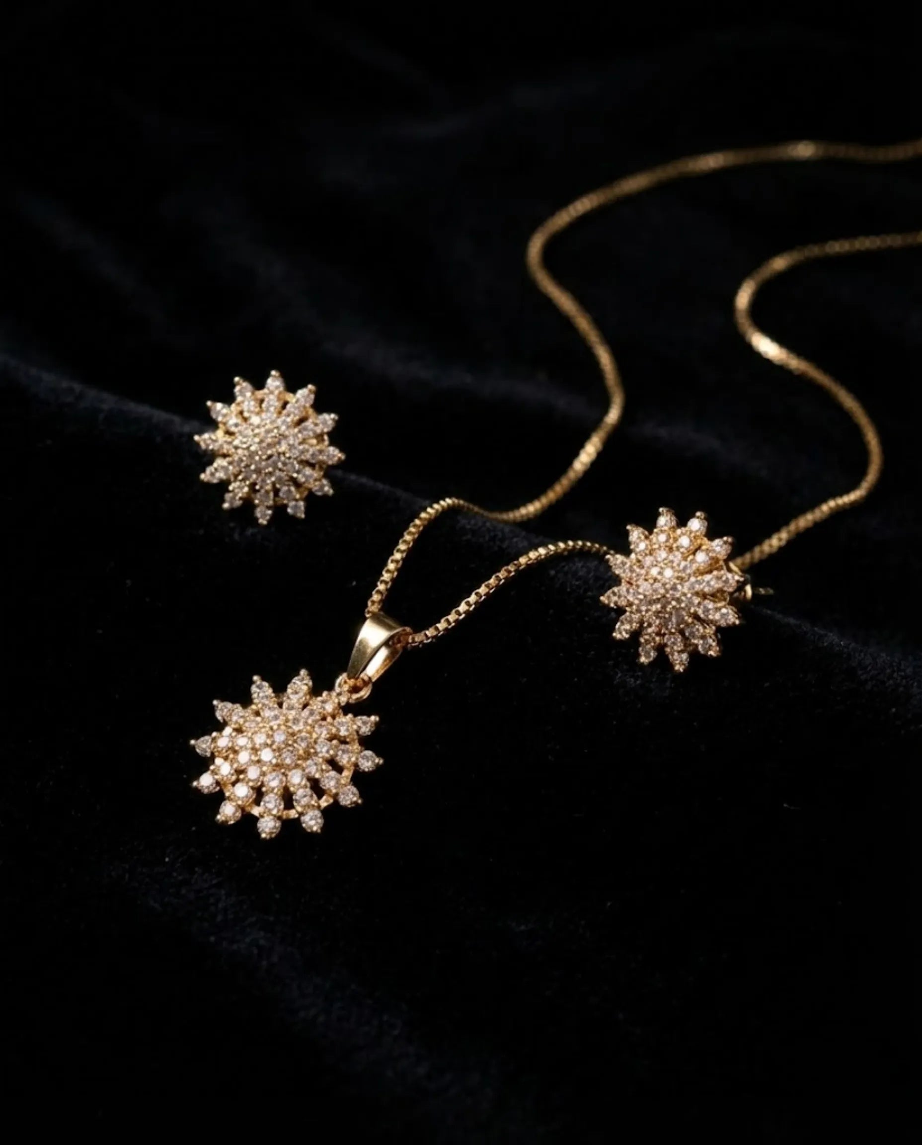 Orneza Emerald Royale Cushion Cut Silver Jewelry Set