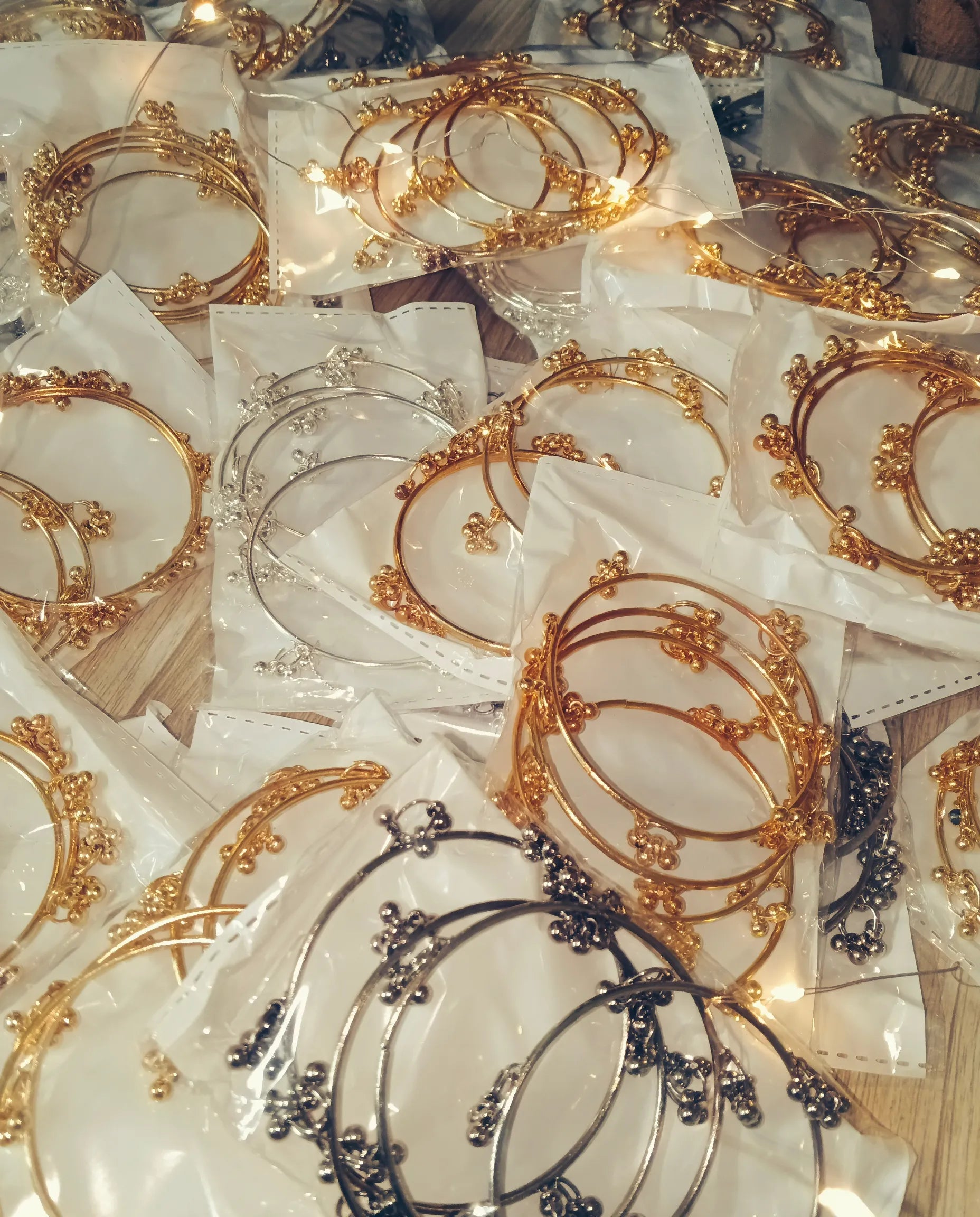 Viral Kashmiri Ghungroo Bangles White Silver Bangle Set (4 Pcs)