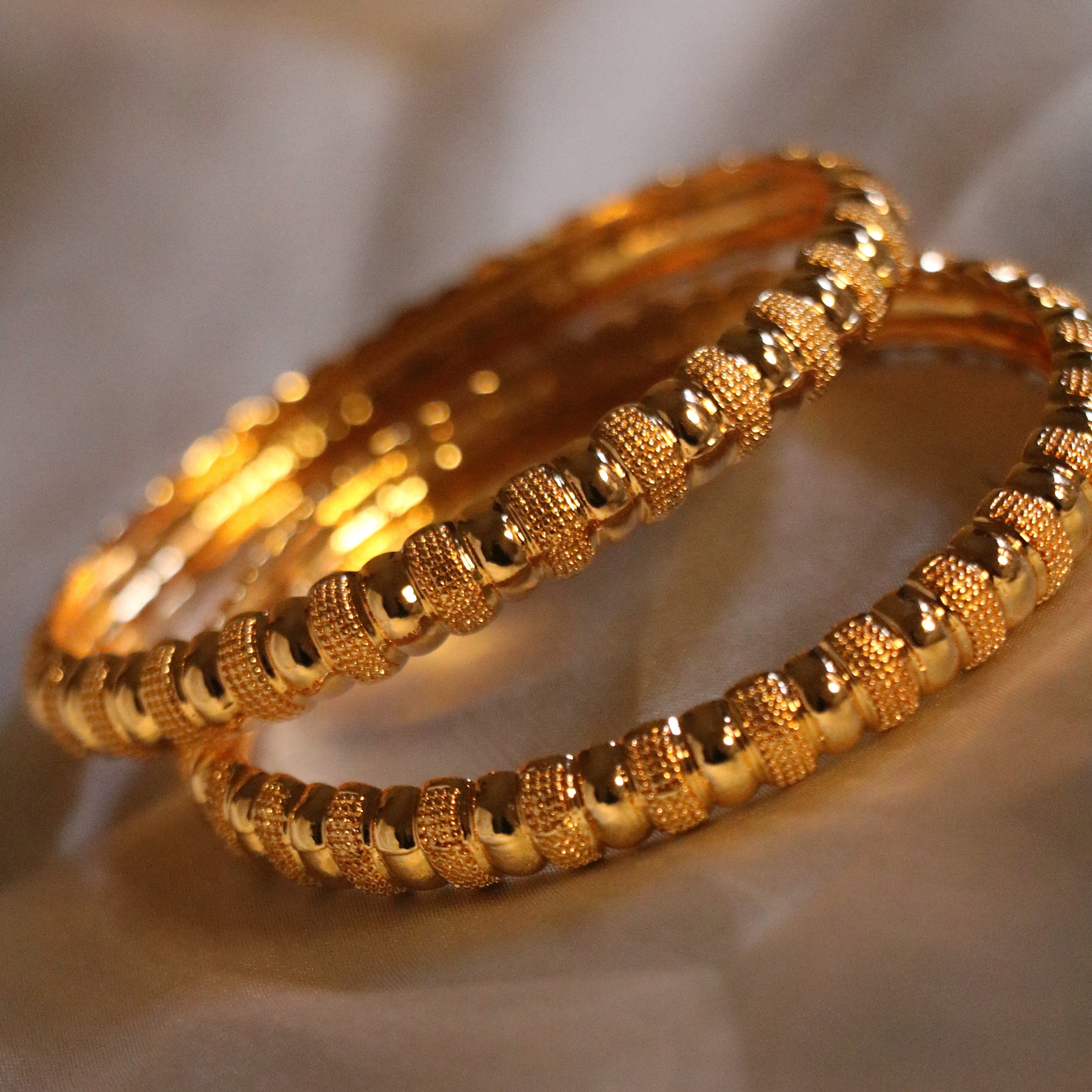 2 PCS Golden Textured Bangles – Elegance with a Modern Twist