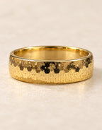 Orneza Gold-Tone Speckled Pattern Band Ring — detail view